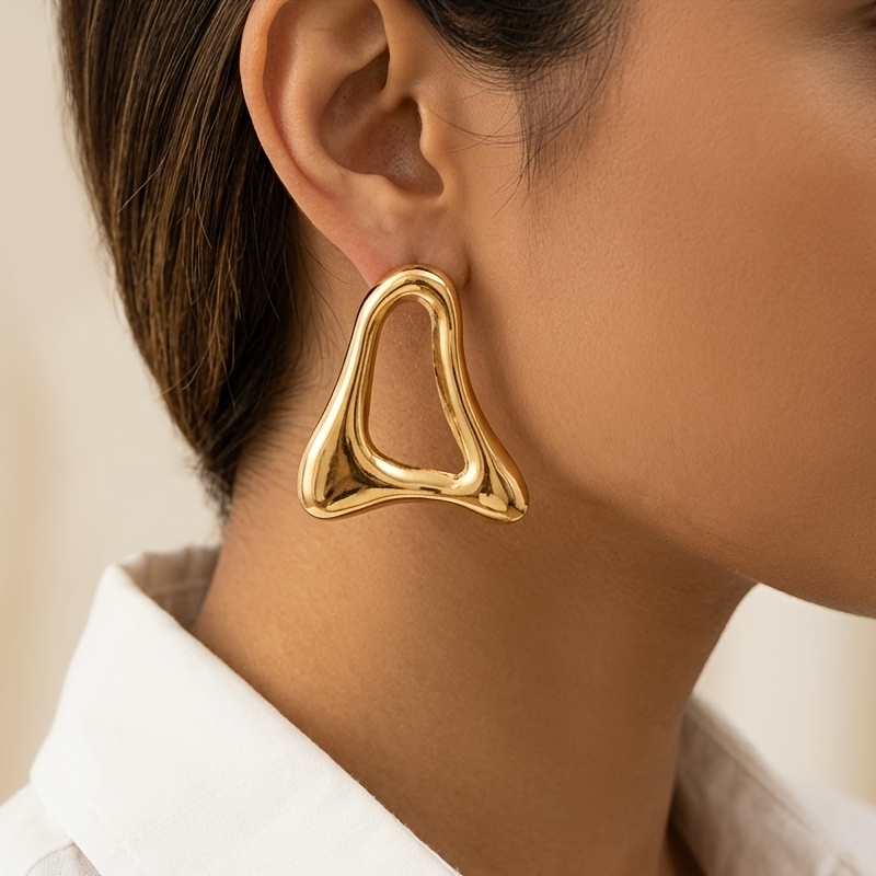 Women's Golden Irregular Geometric Stud Earrings